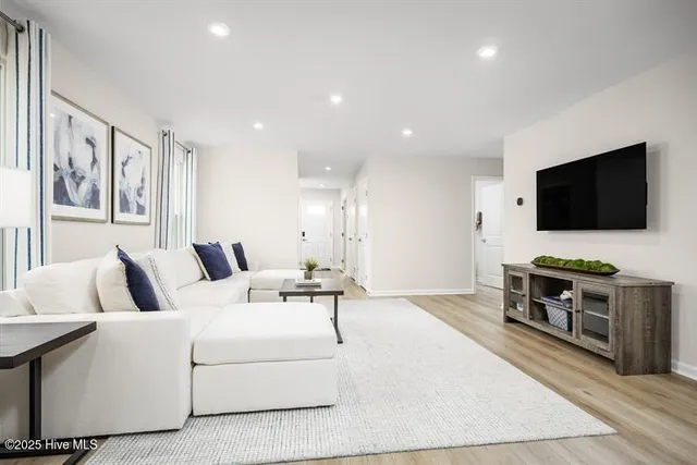 $275,000 | 6006 Roundwood Drive Northwest, Ash, NC 28420