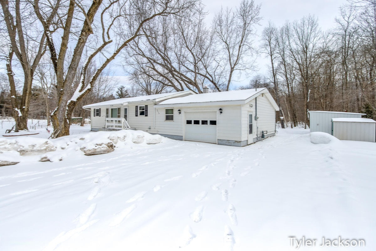 5434 Stringer Road Fruitport, MI 49415 - Photo 3 of 38 003-IMG_0001ENF
