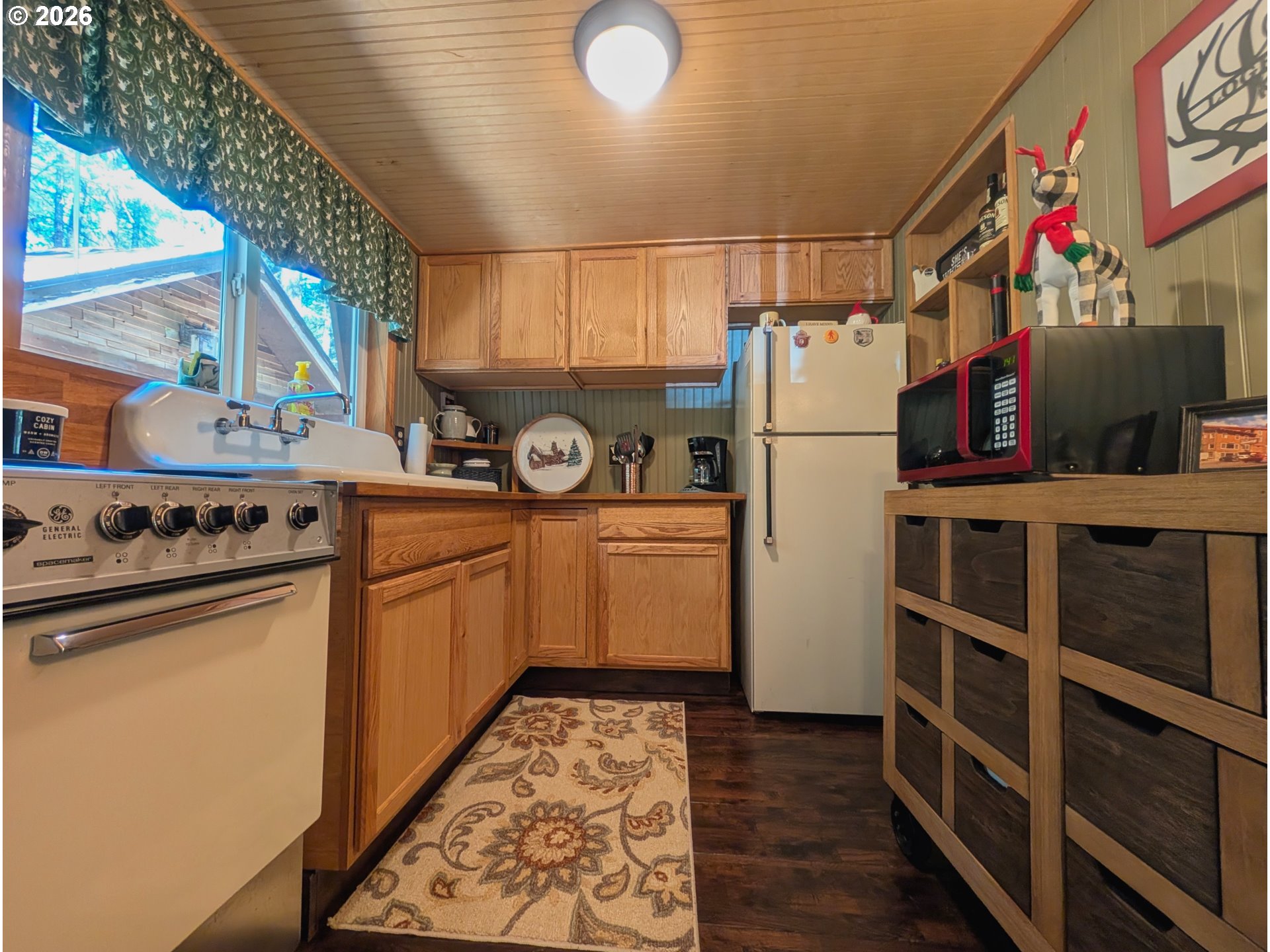76321 Road 30 Rhododendron, OR 97049 - Photo 12 of 32 Gallery Image 12