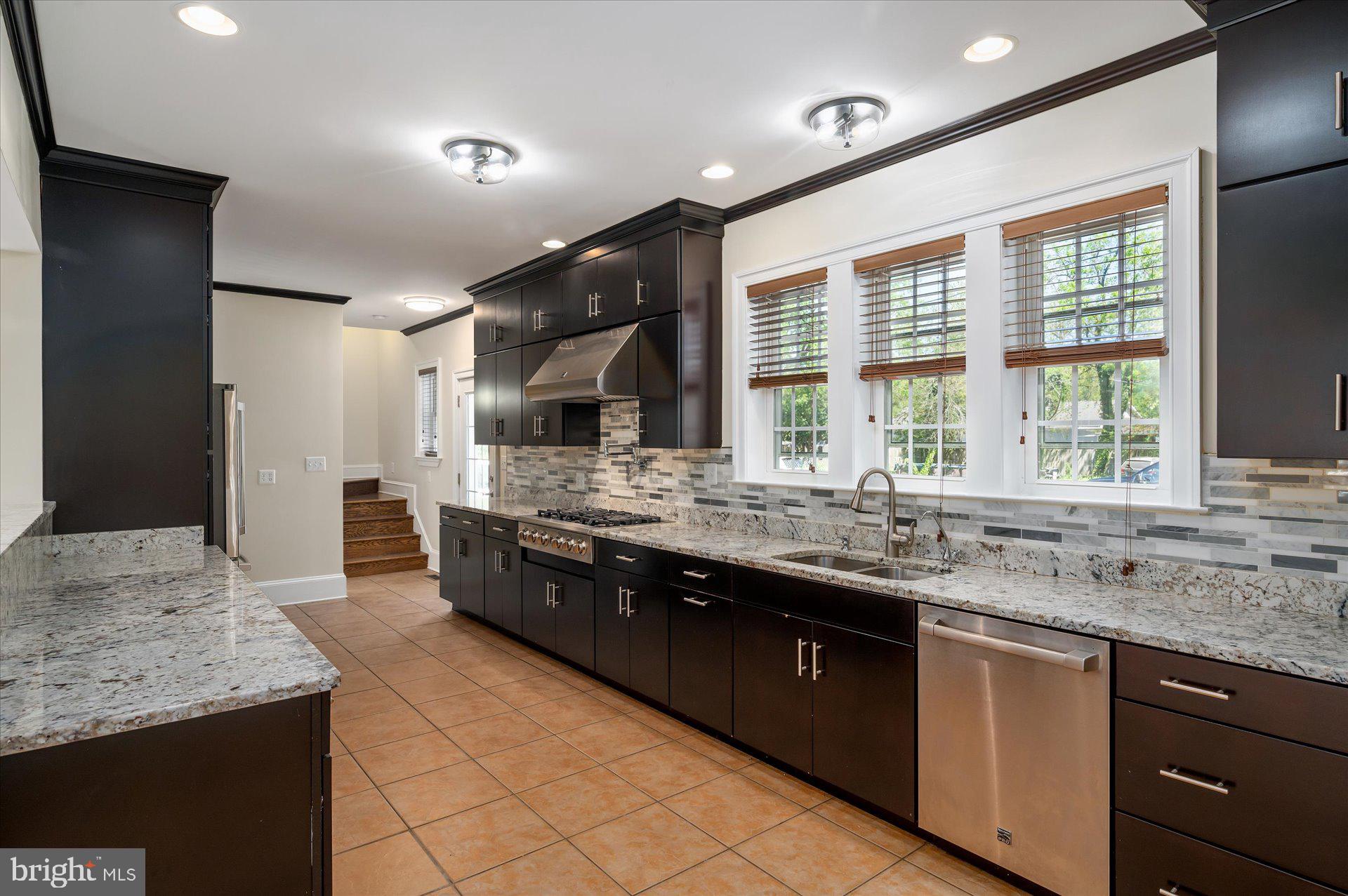 31008 Old Ocean City Road Salisbury, MD 21804 - Photo 12 of 50 Kitchen