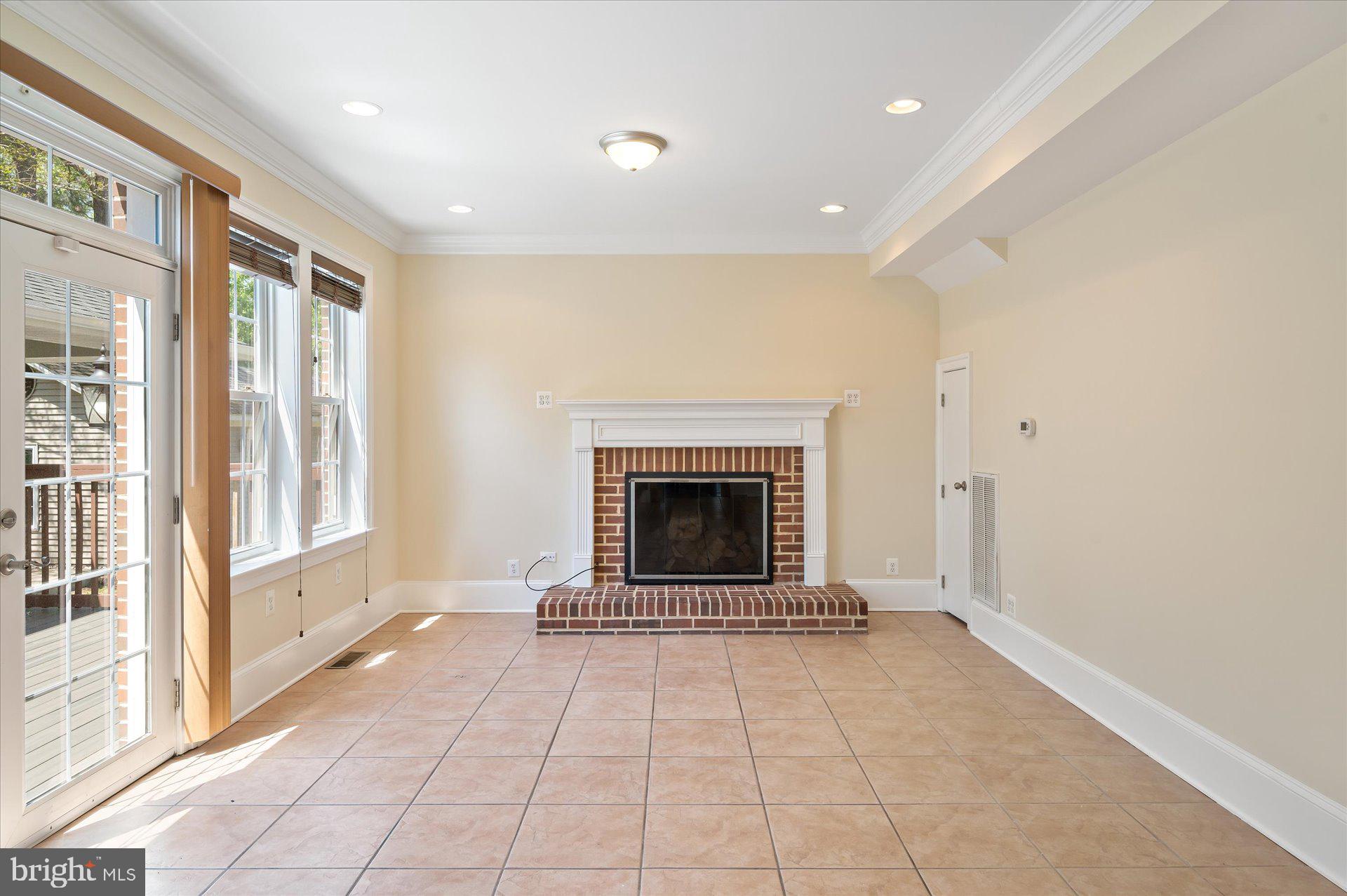 31008 Old Ocean City Road Salisbury, MD 21804 - Photo 8 of 50 Family Room