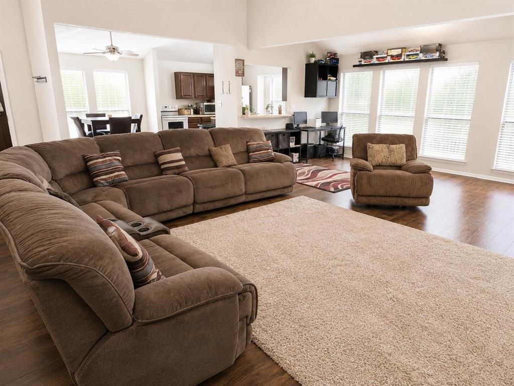 5505 Oak Brook Road Arlington, TX 76016 - Photo 8 of 40