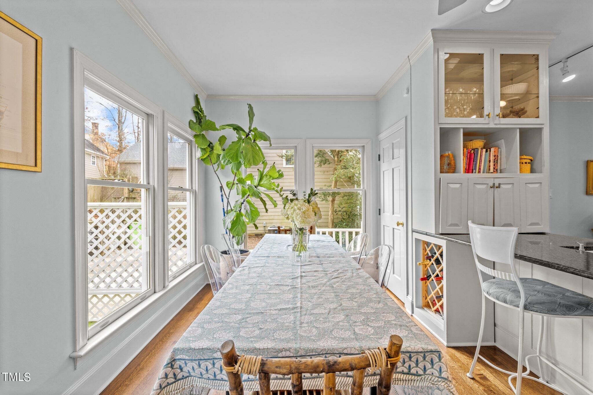 2216 Oxford Road Raleigh, NC 27608 - Photo 22 of 48 21-web-or-mls-5Z8A6490