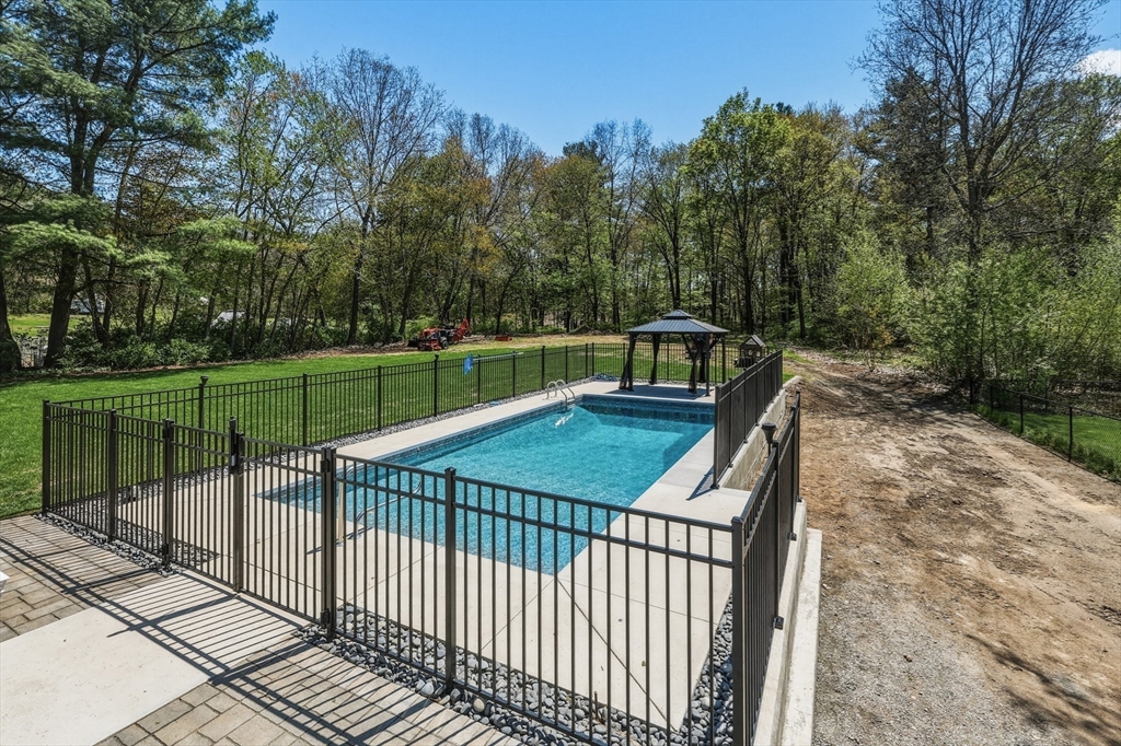 980 Center Street Ludlow, MA 01056 - Photo 13 of 42