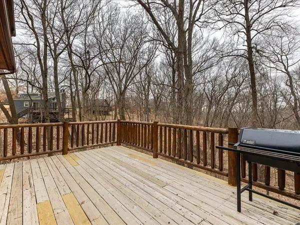 $525,000 | 242 Blackhawk Trace, Galena, IL 61036