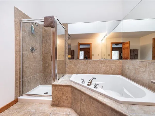 $525,000 | 242 Blackhawk Trace, Galena, IL 61036