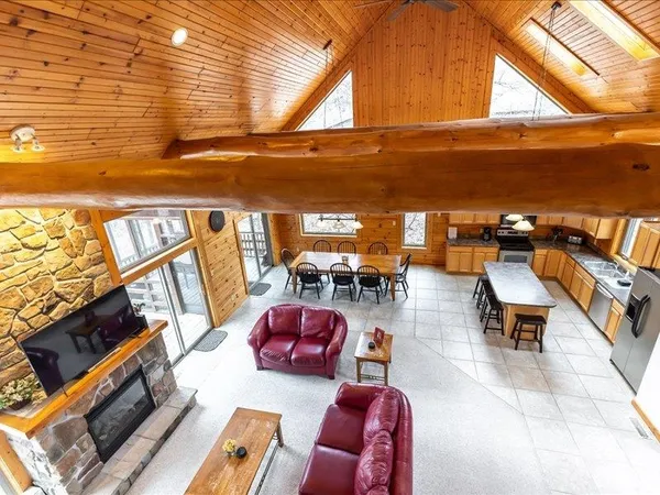 $525,000 | 242 Blackhawk Trace, Galena, IL 61036