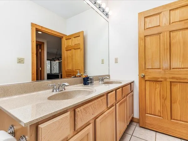 $525,000 | 242 Blackhawk Trace, Galena, IL 61036