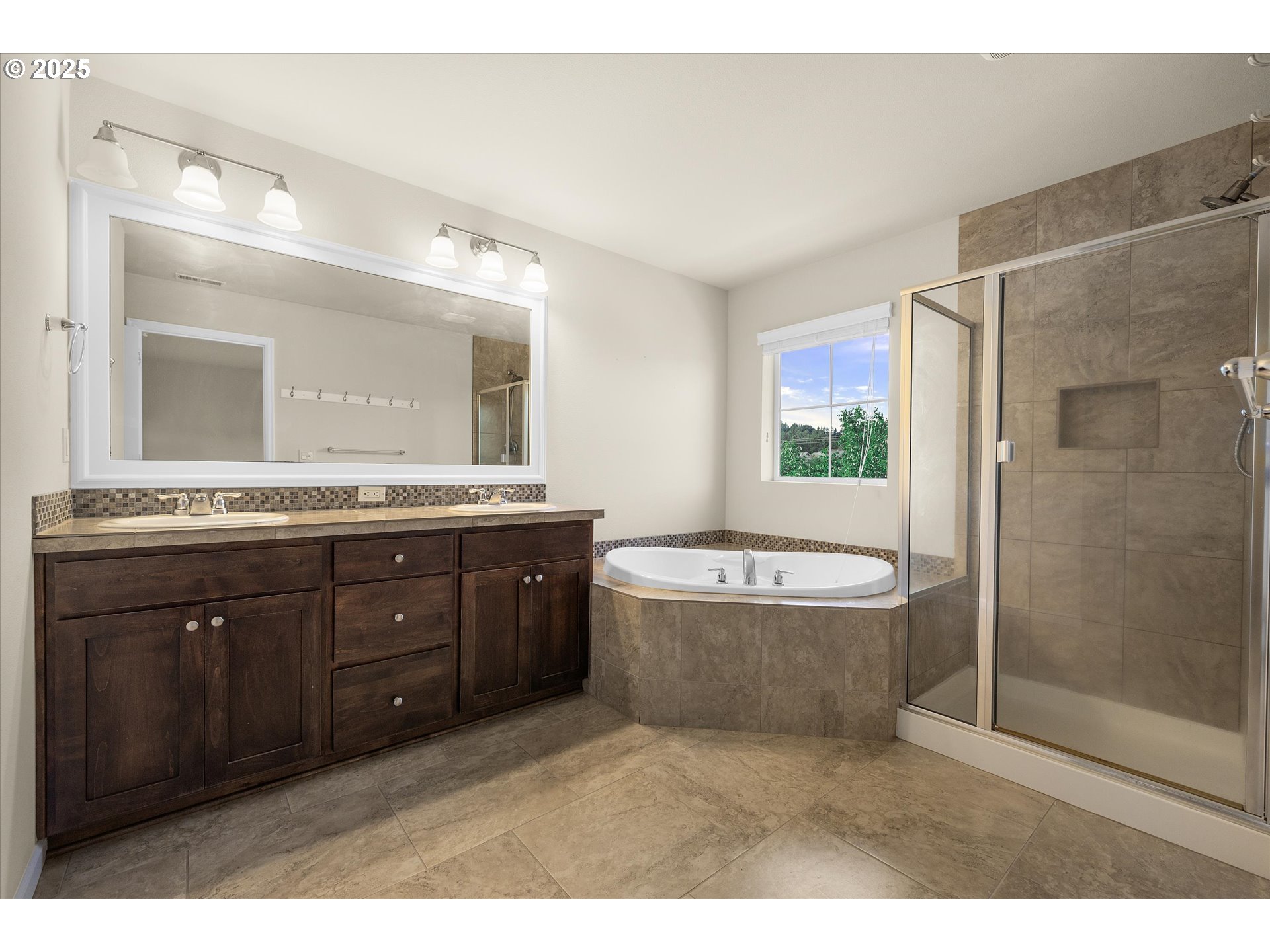 2890 23rd Avenue Northwest Albany, OR 97321 - Photo 16 of 30