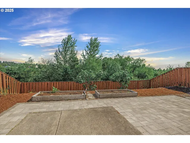 $549,000 | 2890 23rd Avenue Northwest, Albany, OR 97321