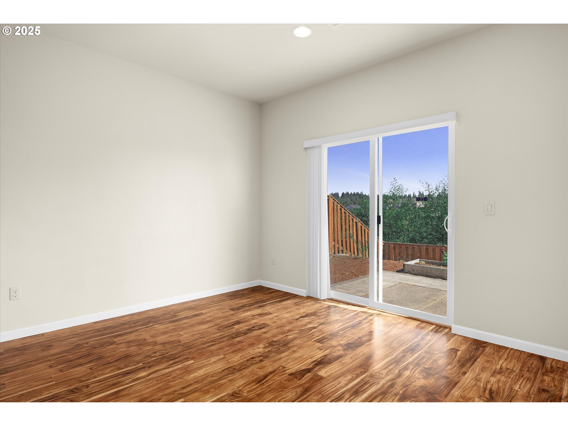 2890 23rd Avenue Northwest Albany, OR 97321 - Photo 5 of 30