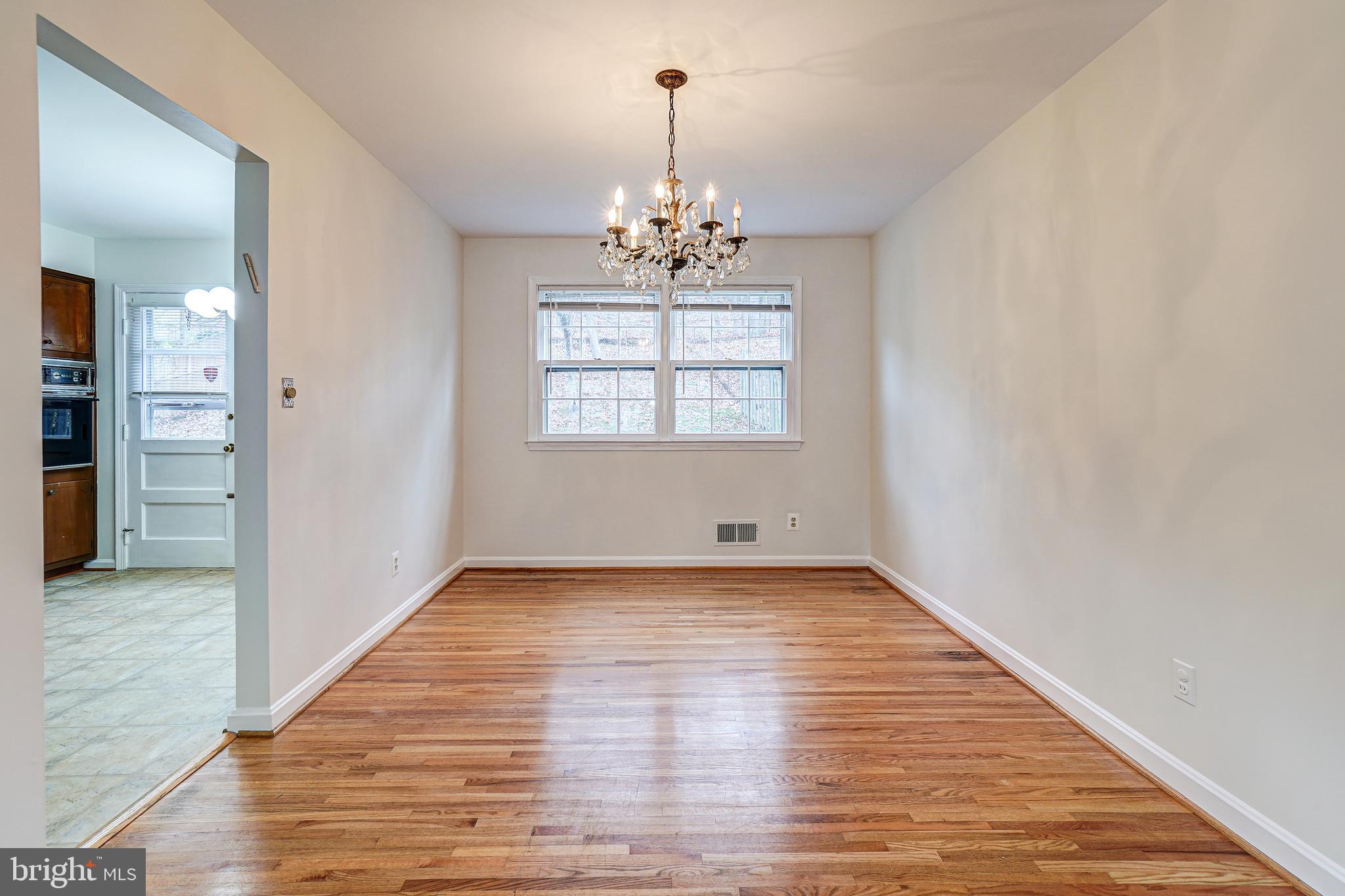 608 Kenbrook Drive Silver Spring, MD 20902 - Photo 12 of 38 Gallery Image 12