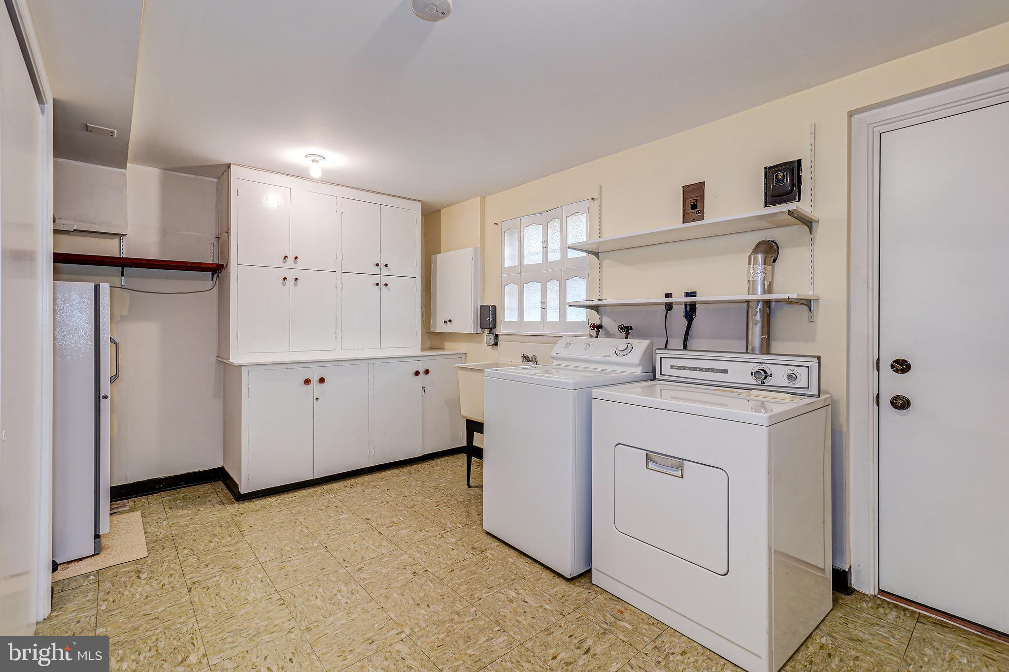 608 Kenbrook Drive Silver Spring, MD 20902 - Photo 34 of 38 Gallery Image 34