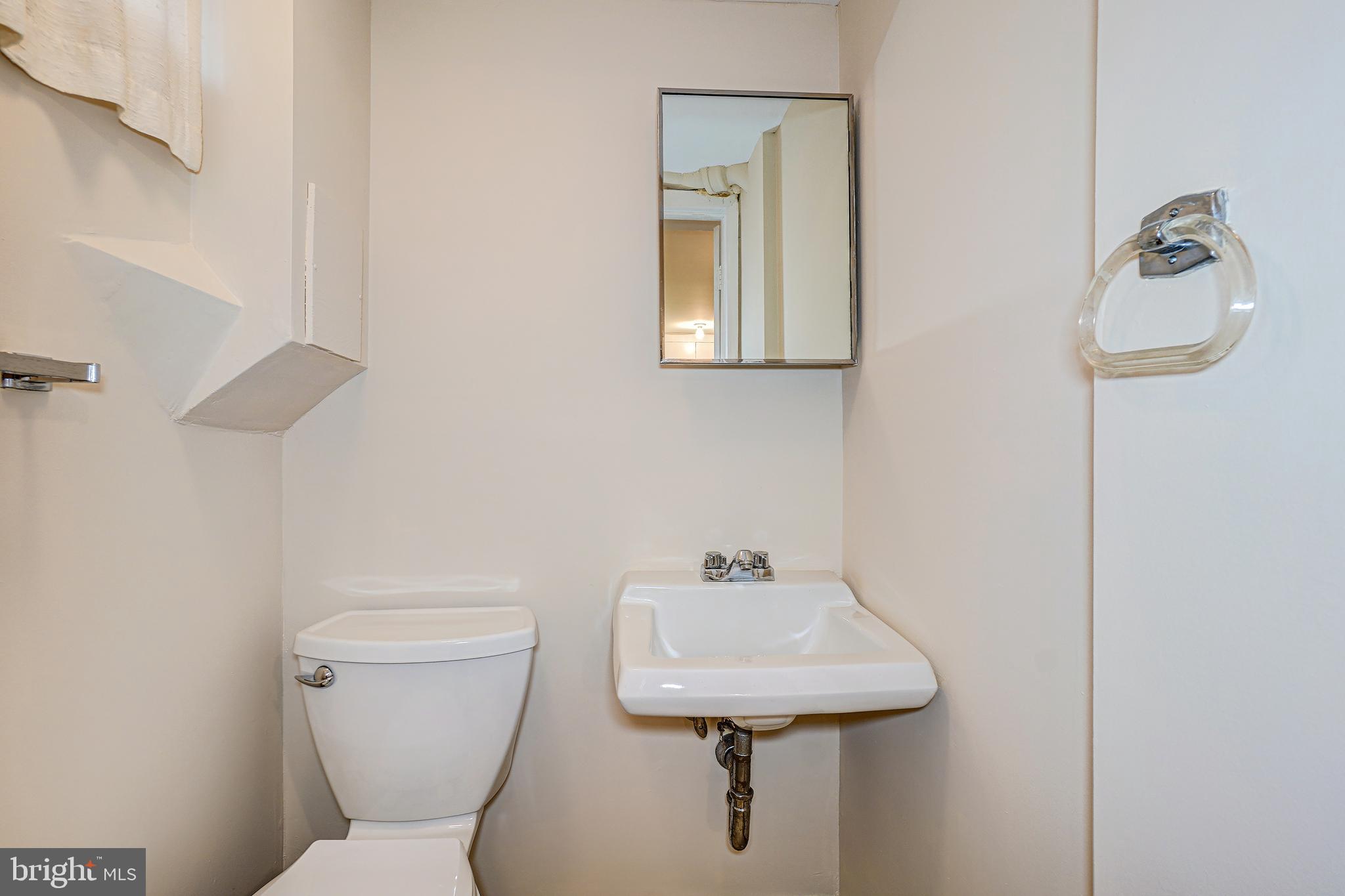 608 Kenbrook Drive Silver Spring, MD 20902 - Photo 35 of 38 Gallery Image 35