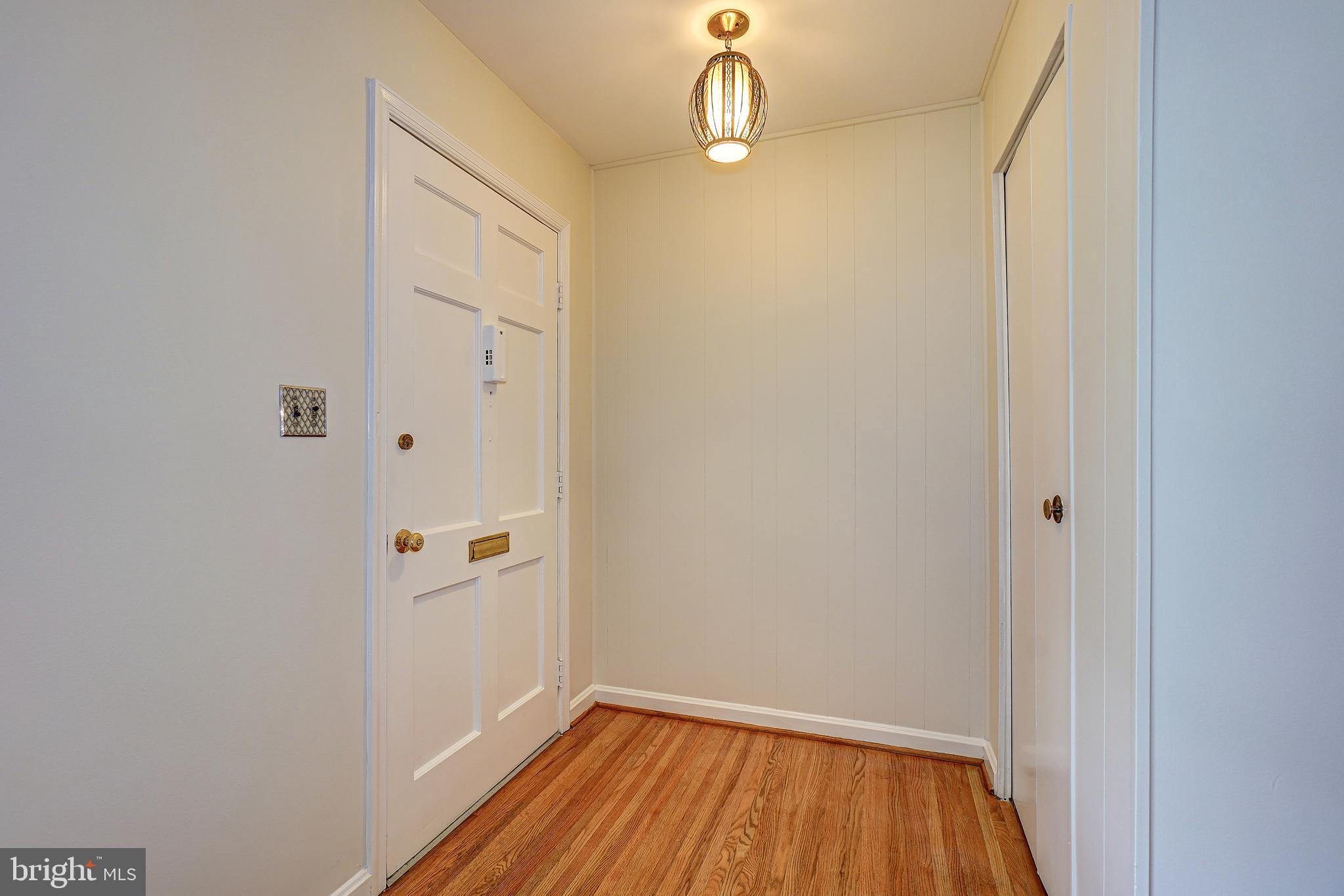 608 Kenbrook Drive Silver Spring, MD 20902 - Photo 6 of 38 Gallery Image 6