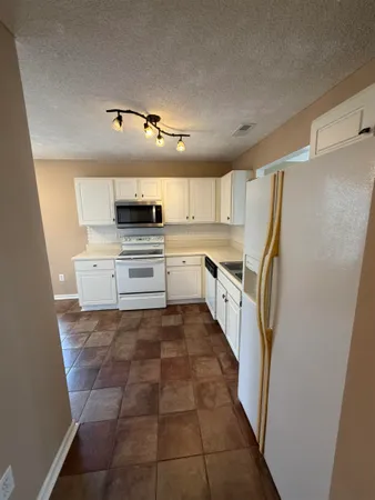 $179,900 | 283 Weston Valley Drive, Moore, SC 29369