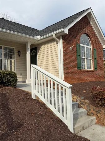 $179,900 | 283 Weston Valley Drive, Moore, SC 29369