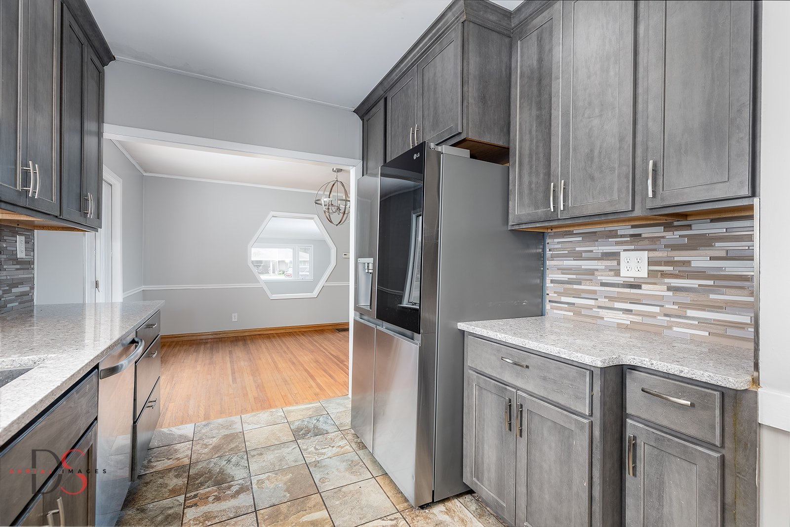 913 Marcy Street Ottawa, IL 61350 - Photo 7 of 23