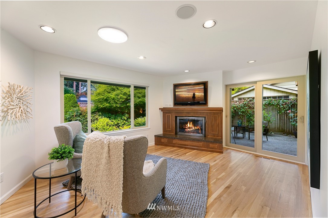 13547 Sherman Road Northwest Seattle, WA 98177 - Photo 11 of 40 Gallery Image 11