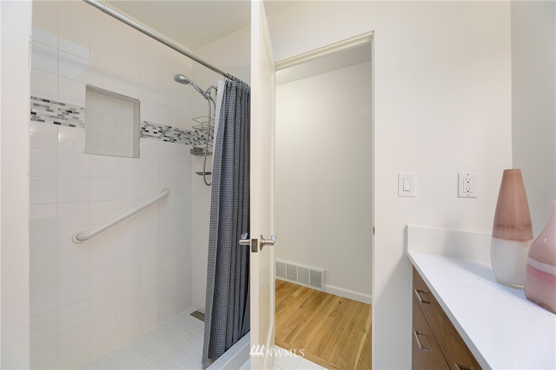 13547 Sherman Road Northwest Seattle, WA 98177 - Photo 18 of 40 Gallery Image 18