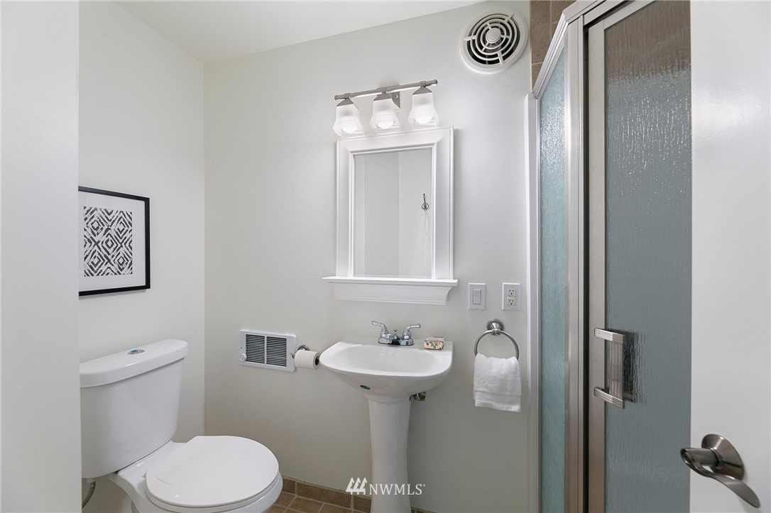 13547 Sherman Road Northwest Seattle, WA 98177 - Photo 29 of 40 Gallery Image 29