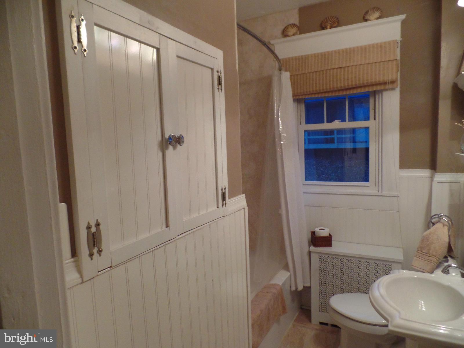 200 Hampton Road Linthicum, MD 21090 - Photo 17 of 24 Bath