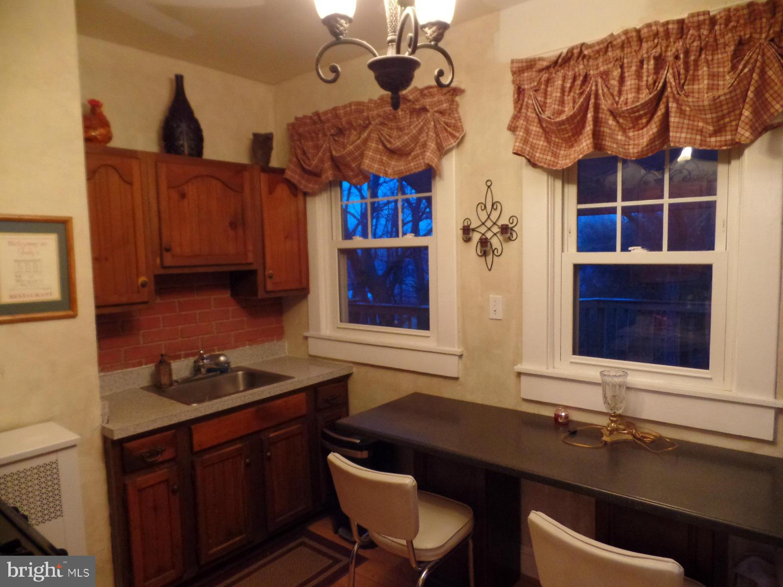 200 Hampton Road Linthicum, MD 21090 - Photo 9 of 24 Kitchen