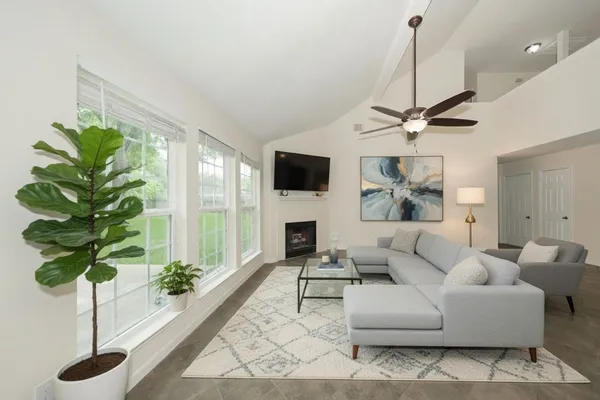 $389,000 | 8811 Tan Oak Circle, Tomball, TX 77375