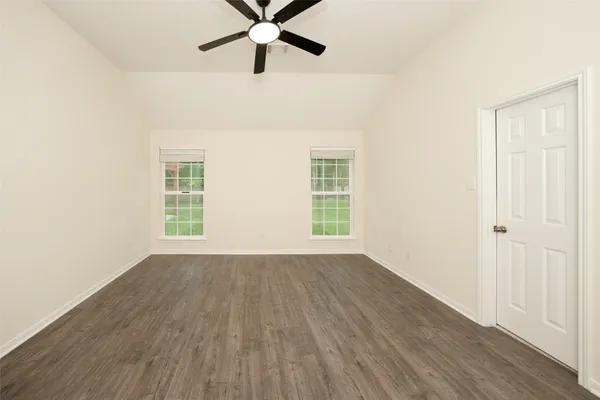 a view of an empty walk in closet