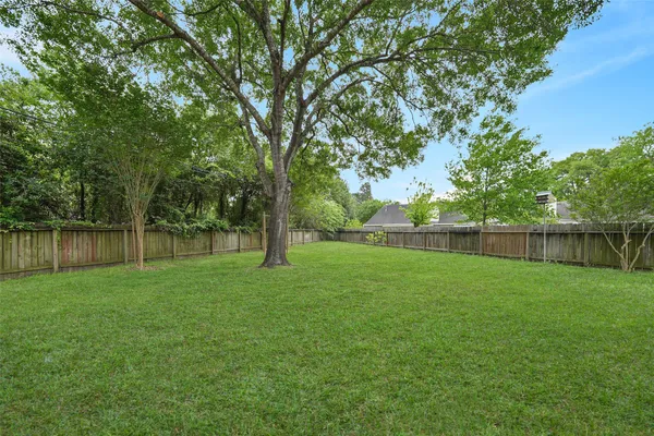 $389,000 | 8811 Tan Oak Circle, Tomball, TX 77375