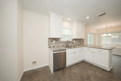 $349,000 | 8811 Tan Oak Circle, Tomball, TX 77375