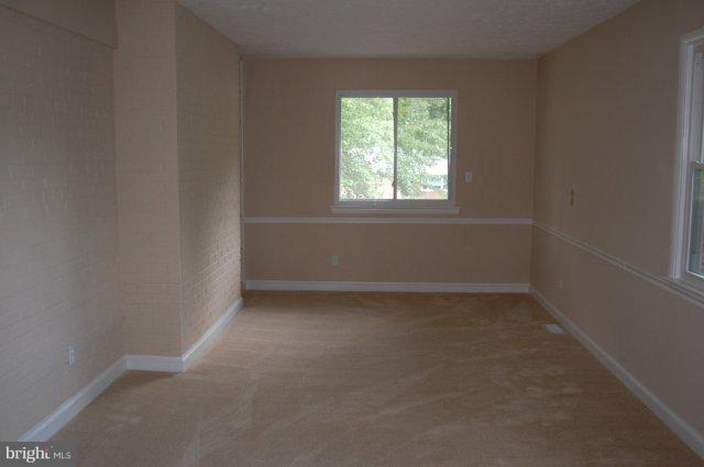 3226 Graham Road Falls Church, VA 22042 - Photo 11 of 19 Living Room