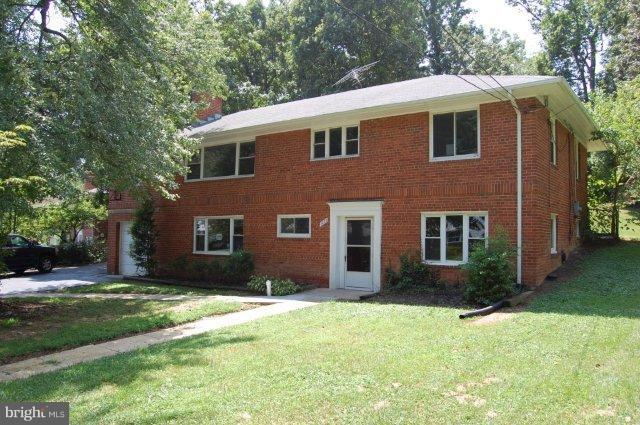 3226 Graham Road Falls Church, VA 22042 - Photo 19 of 19 Exterior (Front)