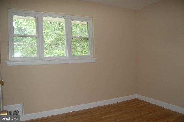 3226 Graham Road Falls Church, VA 22042 - Photo 6 of 19 Bedroom