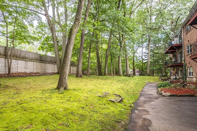 $2,275 | 50 Farrwood Avenue, Unit 9, North Andover, MA 01845