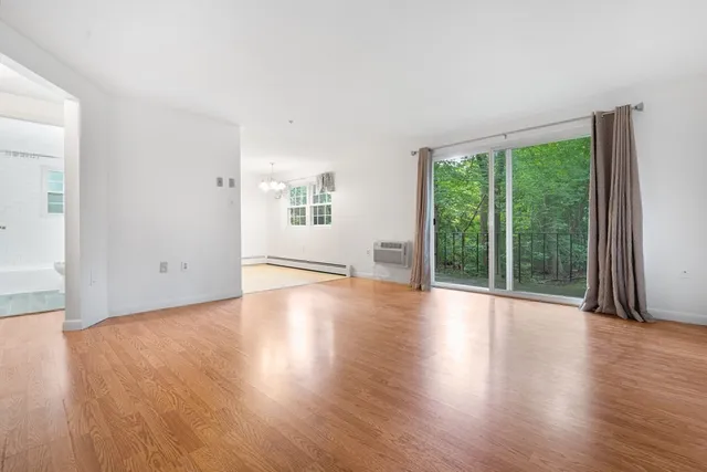 $2,275 | 50 Farrwood Avenue, Unit 9, North Andover, MA 01845