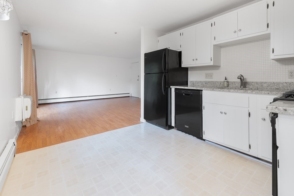 50 Farrwood Avenue, Unit 9 North Andover, MA 01845 - Photo 4 of 13