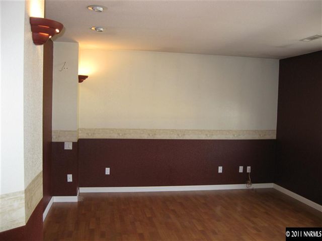 4001 Sycamore Way Reno, NV 89502 - Photo 5 of 13 Photo 5