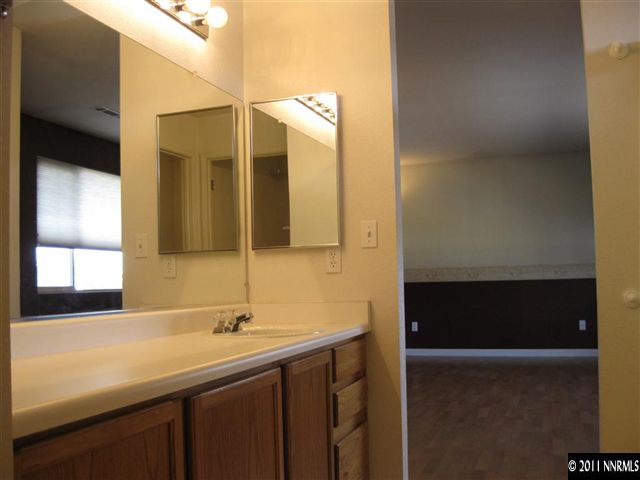 4001 Sycamore Way Reno, NV 89502 - Photo 6 of 13 Photo 6
