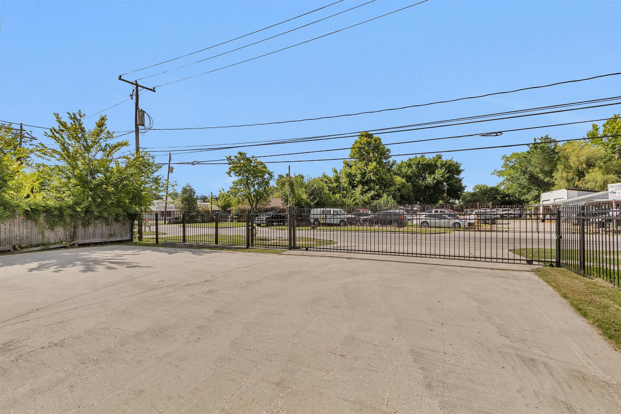 207 Aldine Mail Rte Road Houston, TX 77037 - Photo 12 of 44
