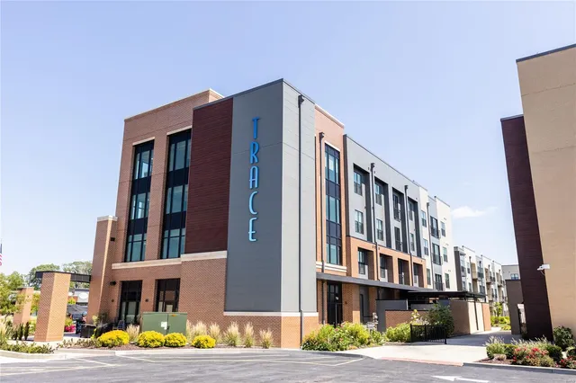 $2,200 | 6190 Bennett Drive, Unit 211, Edwardsville, IL 62025