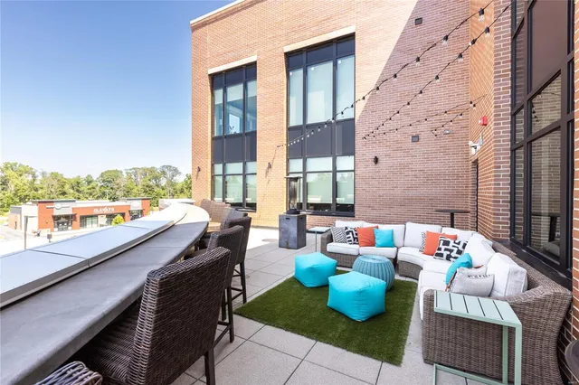 $2,200 | 6190 Bennett Drive, Unit 211, Edwardsville, IL 62025