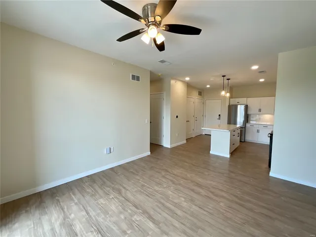 $2,200 | 6190 Bennett Drive, Unit 211, Edwardsville, IL 62025