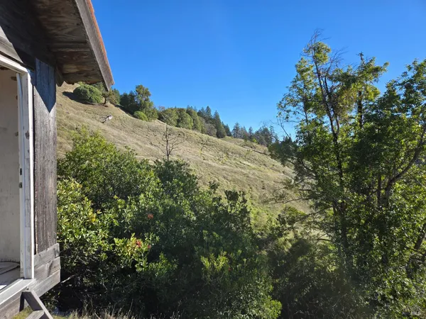 $184,900 | 16191 Ridgeview Road, Willits, CA 95490