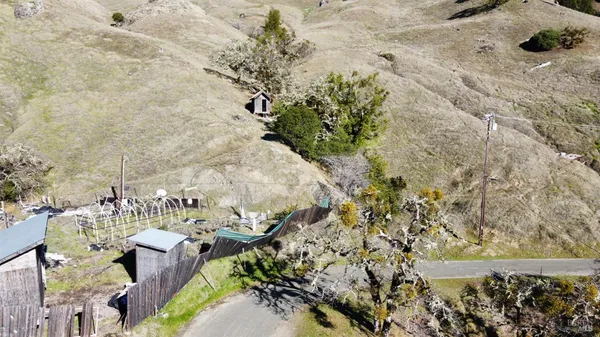 $184,900 | 16191 Ridgeview Road, Willits, CA 95490