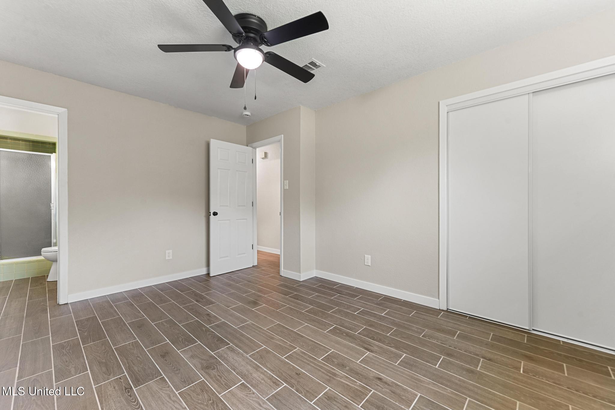 312 Springdale Circle D'Iberville, MS 39540 - Photo 12 of 21 012