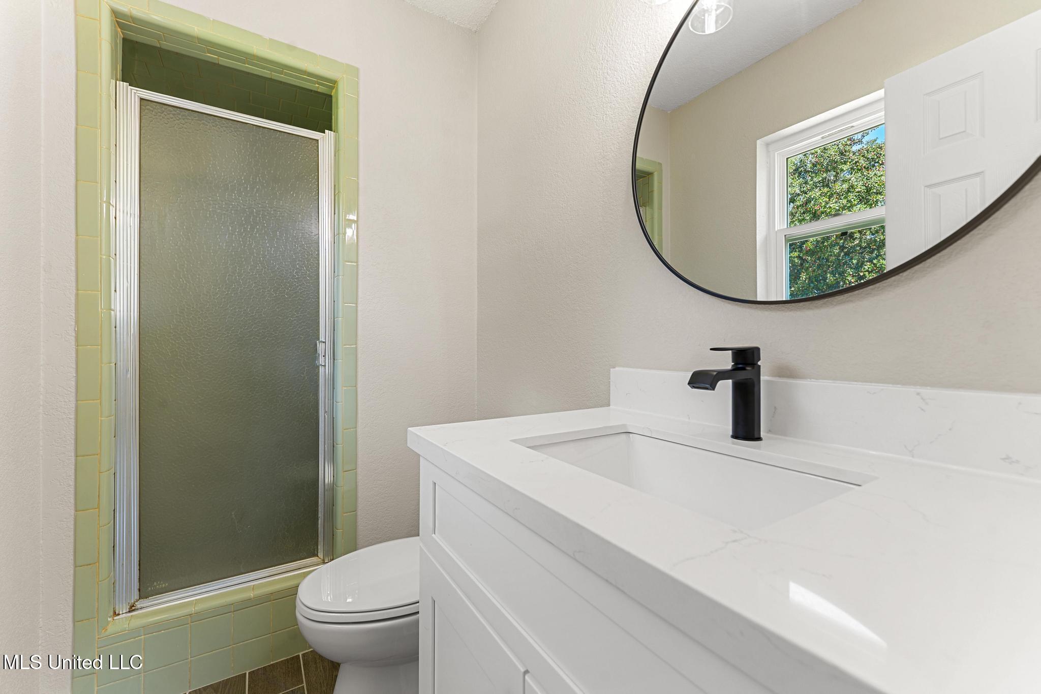 312 Springdale Circle D'Iberville, MS 39540 - Photo 13 of 21 013