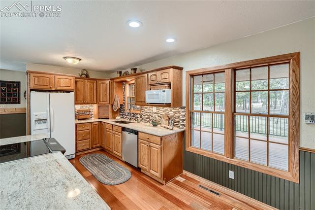 8050 Wildridge Road Colorado Springs, CO 80908 - Photo 11 of 43 Gallery Image 11
