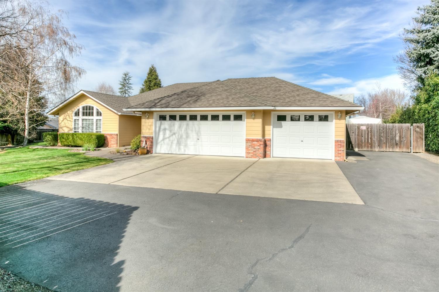 2365 Spring Street Medford, OR 97504 - Photo 5 of 35 Additional Photo