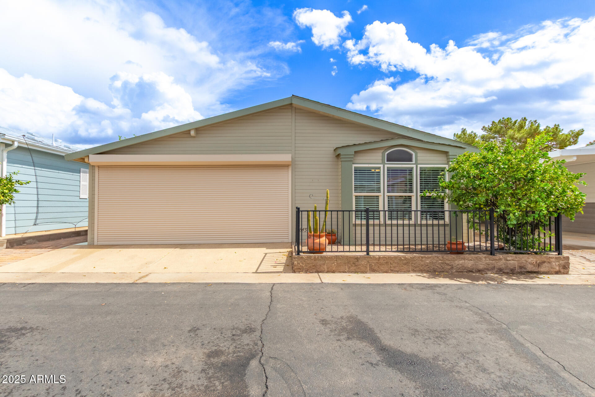 650 North Hawes Road, Unit 2845 Mesa, AZ 85207 - Photo 1 of 27 01 - Hawes